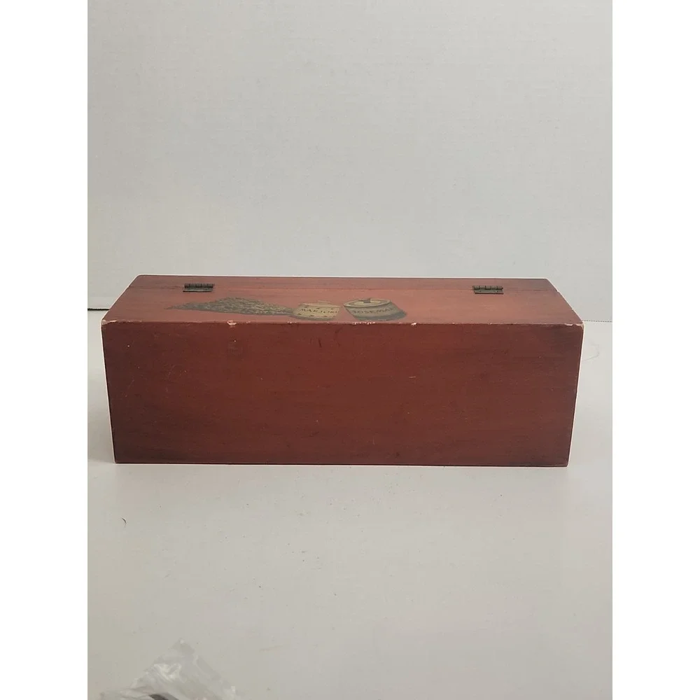 The Unbranded Brand retro wood
